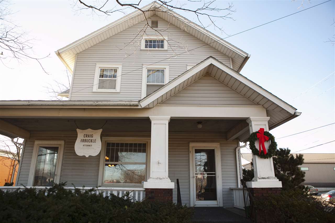 315 S Iowa Ave Washington IA 52353