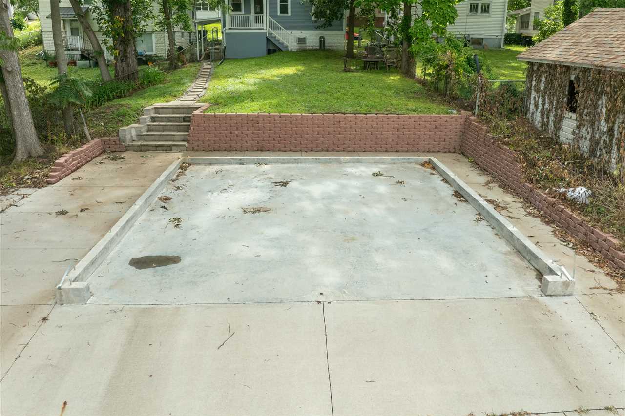 Property Photo 30