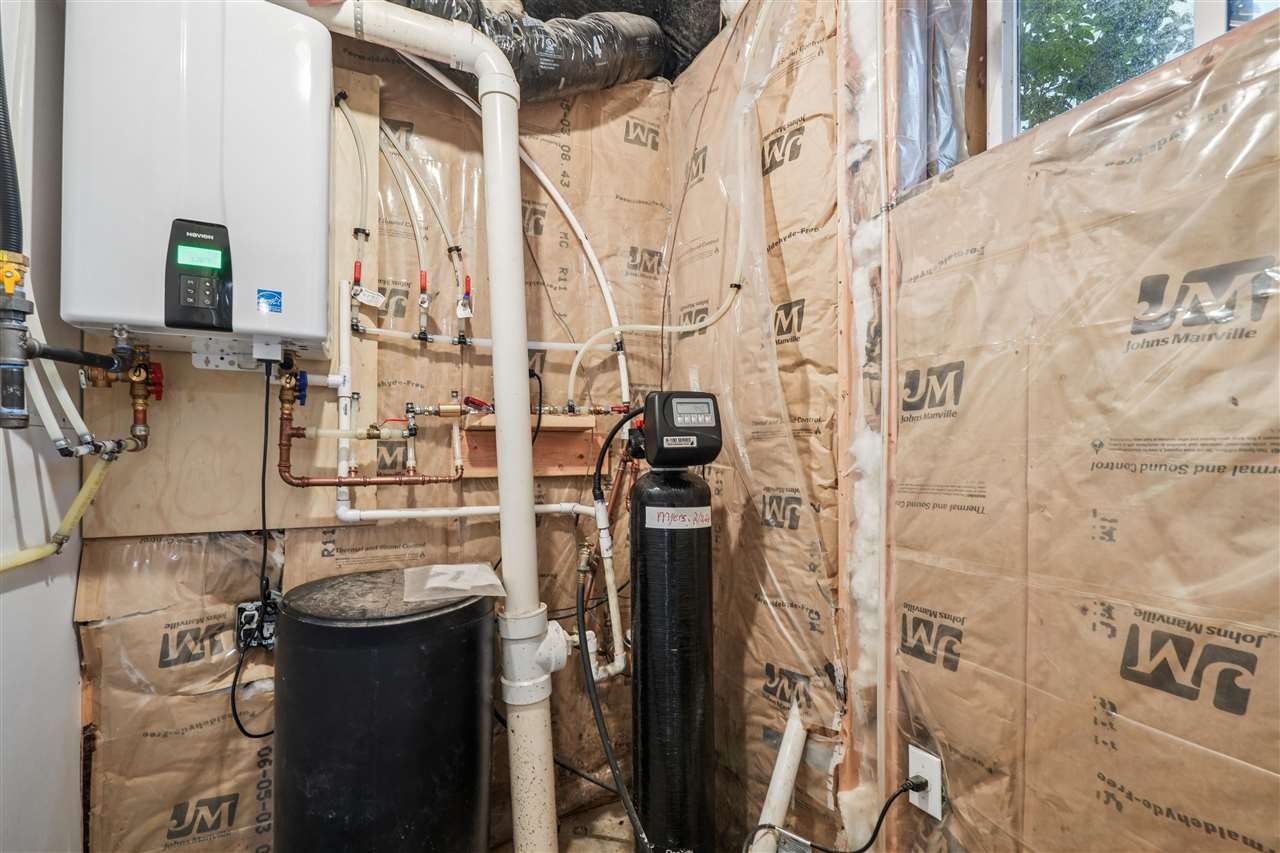 Property Photo 33