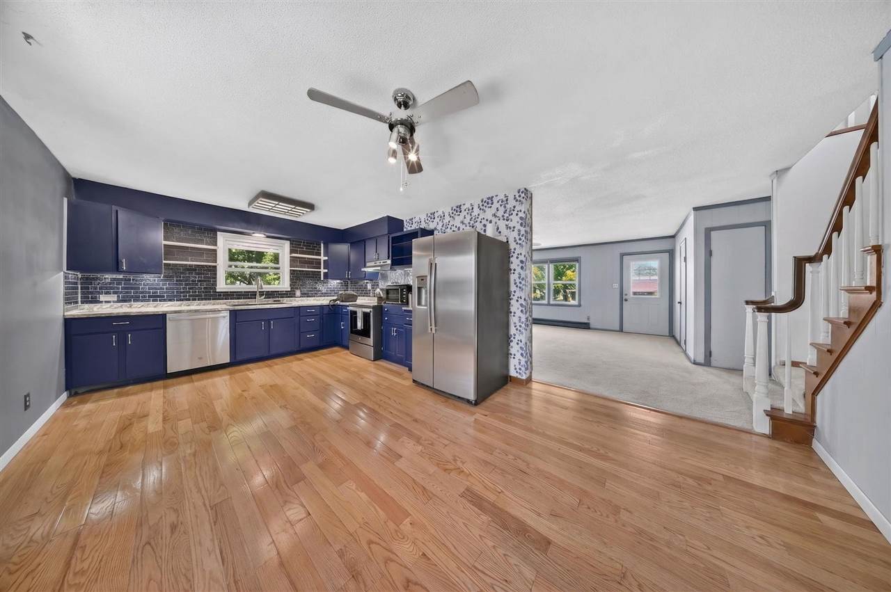 Property Photo 25