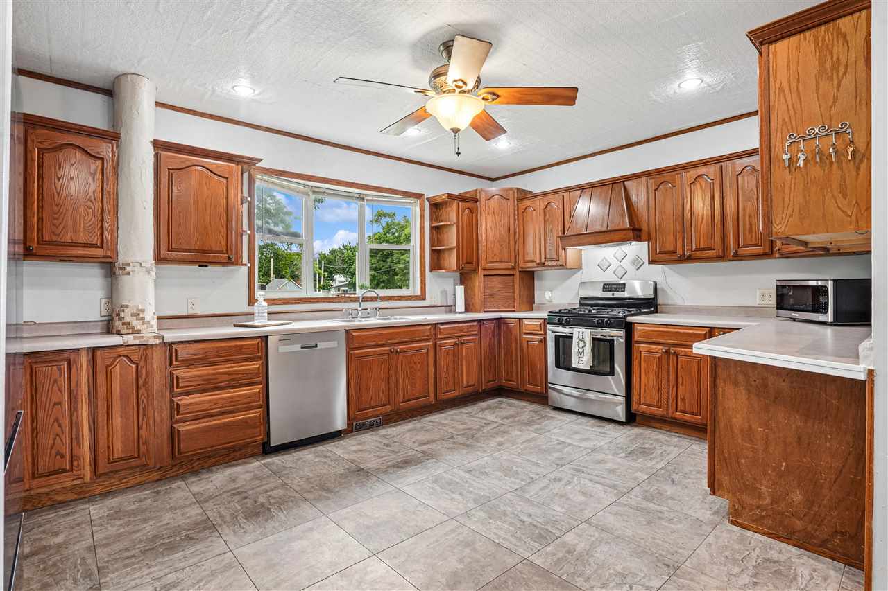 Property Photo 21