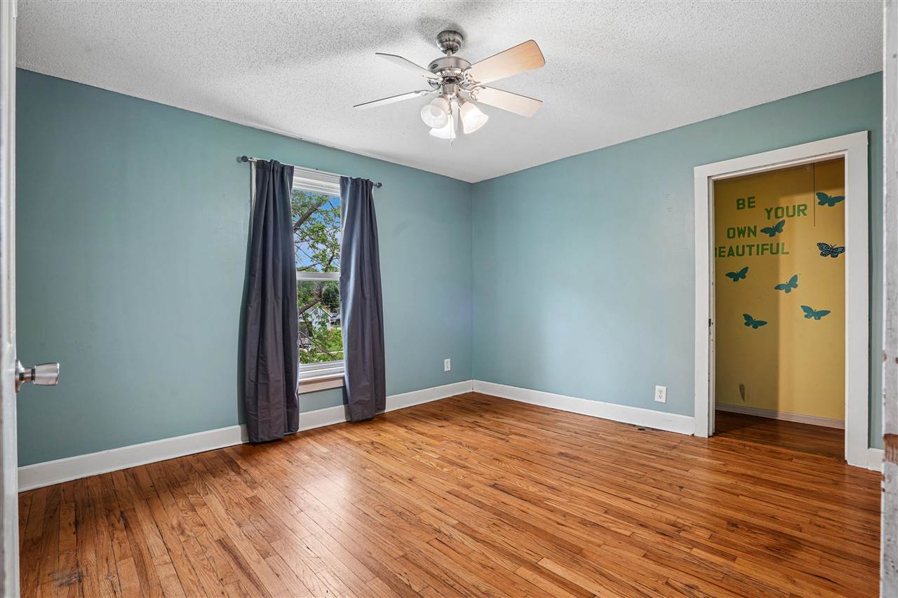 Property Photo 25