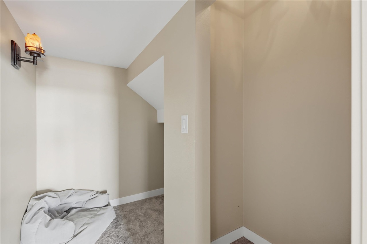 Property Photo 50