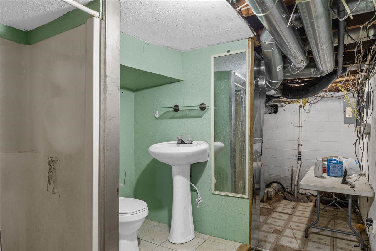 Property Photo 25