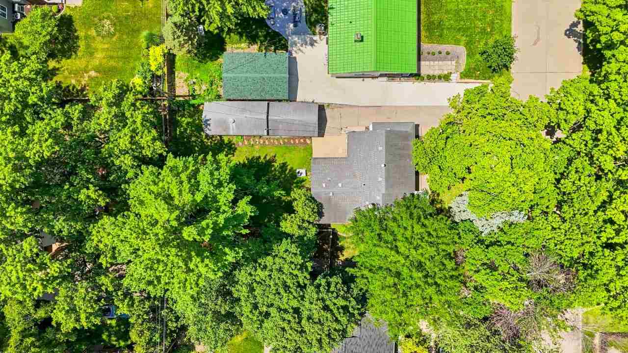 Property Photo 35