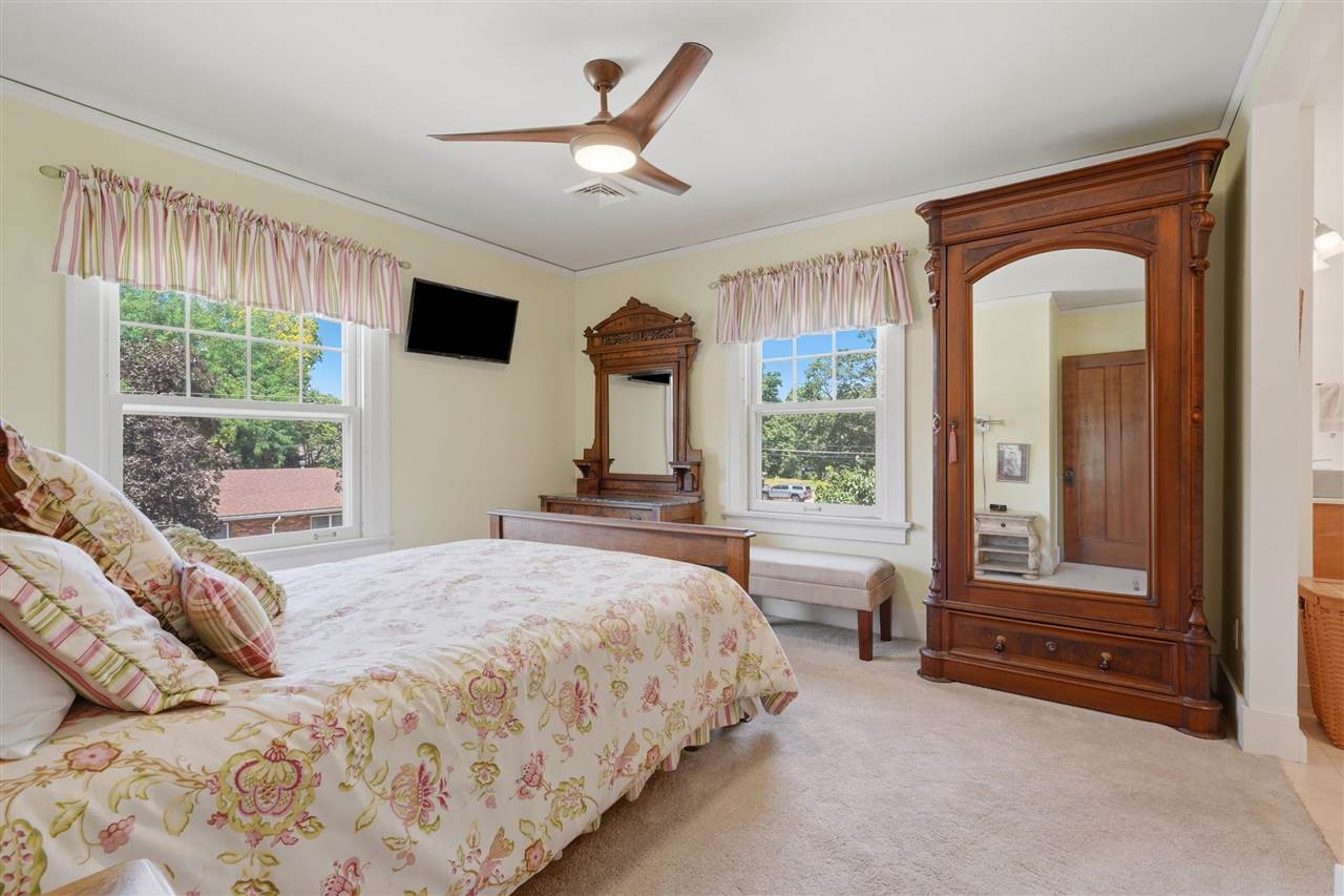 Property Photo 28