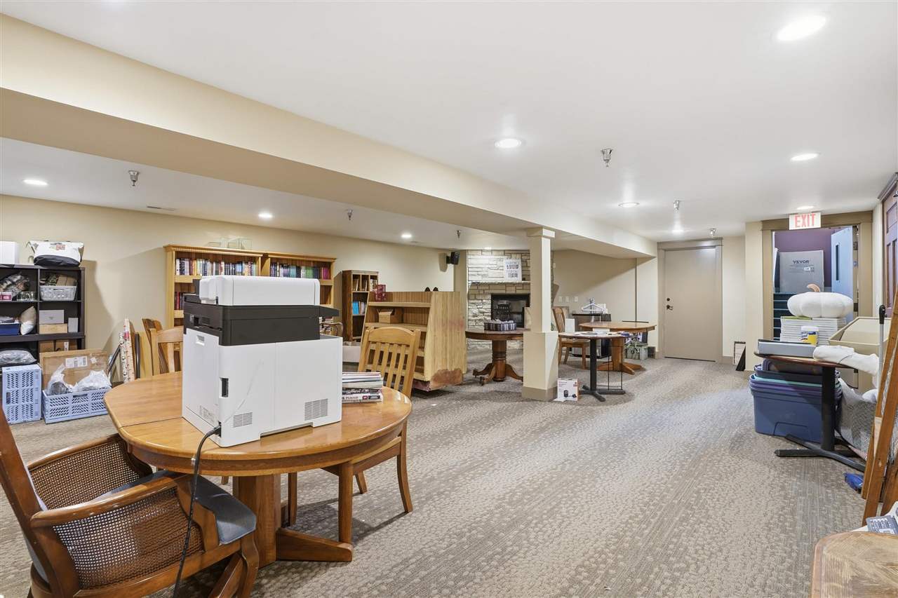 Property Photo 40