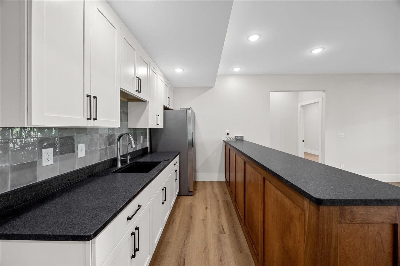 Property Photo 60