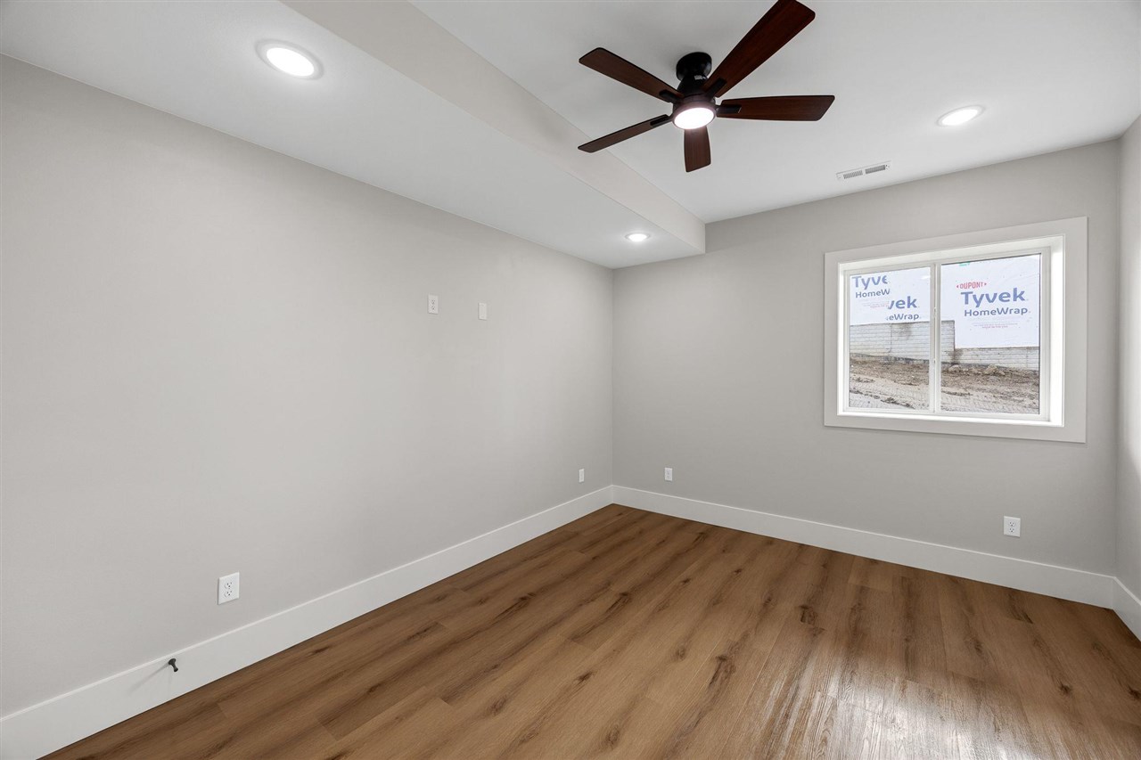 Property Photo 52