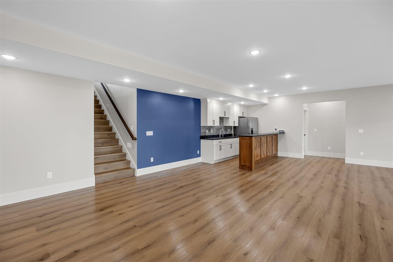 Property Photo 56