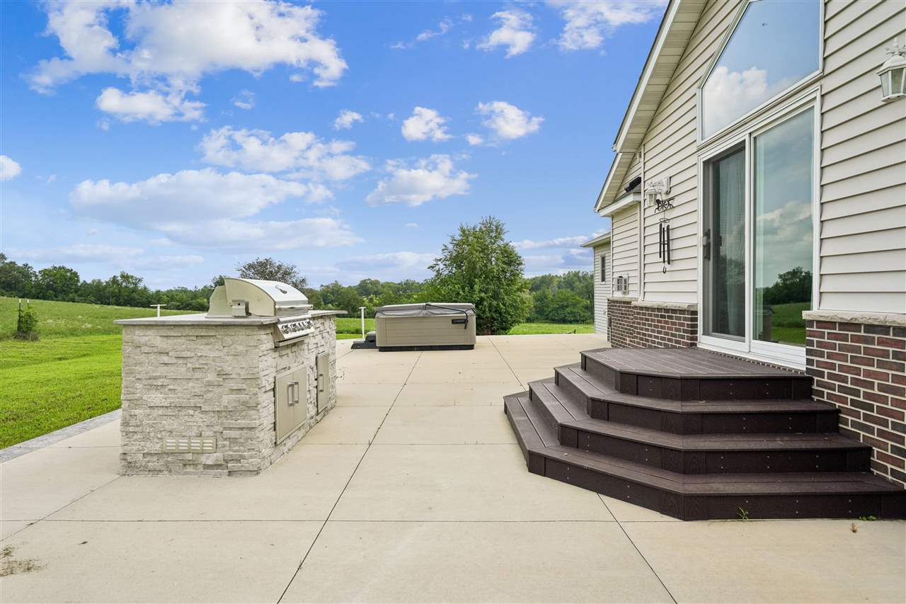 Property Photo 35