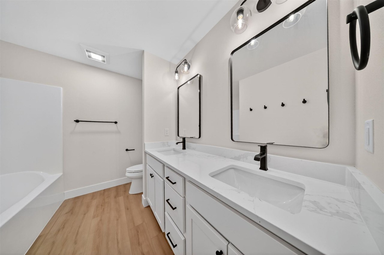 Property Photo 50