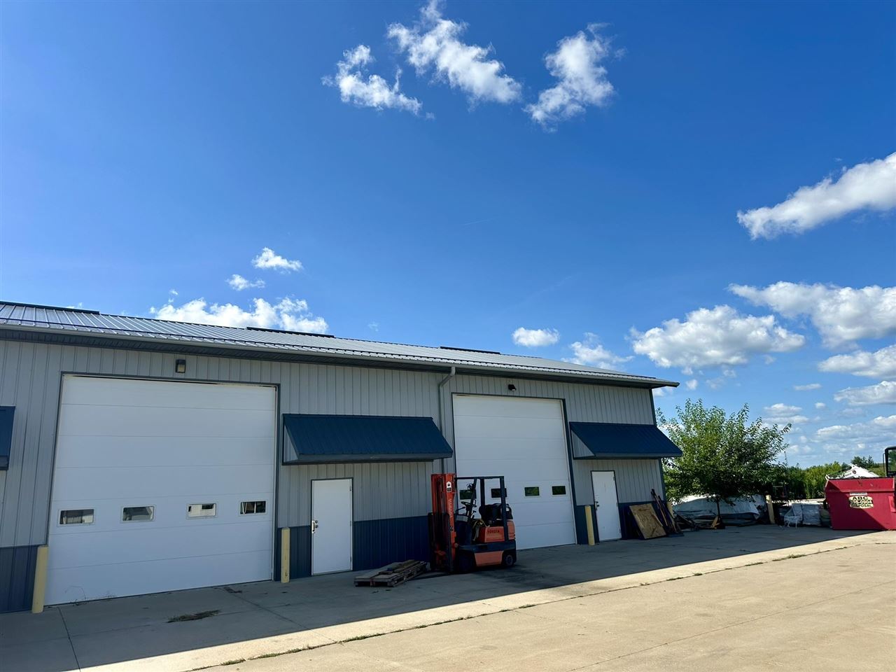 3496 Dolphin Drive #C-D IowaCity IA 52240