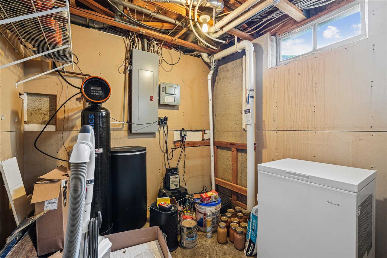 Property Photo 33