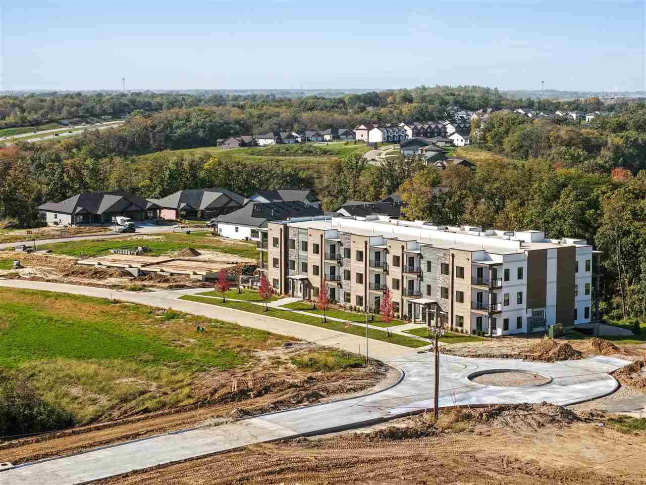 4425 Deer Creek Rd 301-304