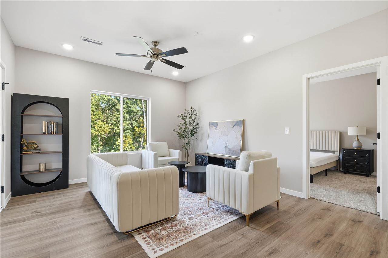 4425 Deer Creek Rd 301-304