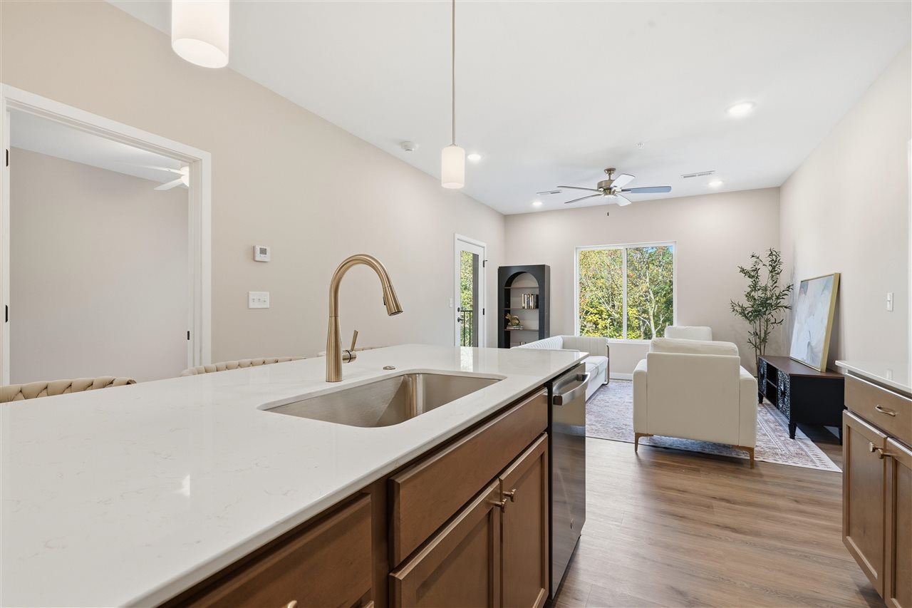 4425 Deer Creek Rd 301-304