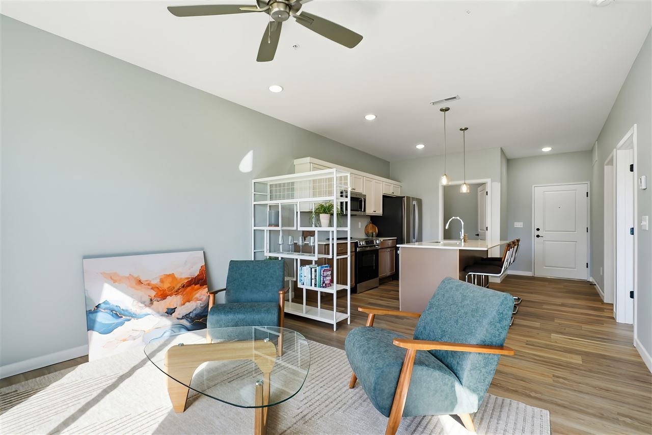 4425 Deer Creek Rd 301-304