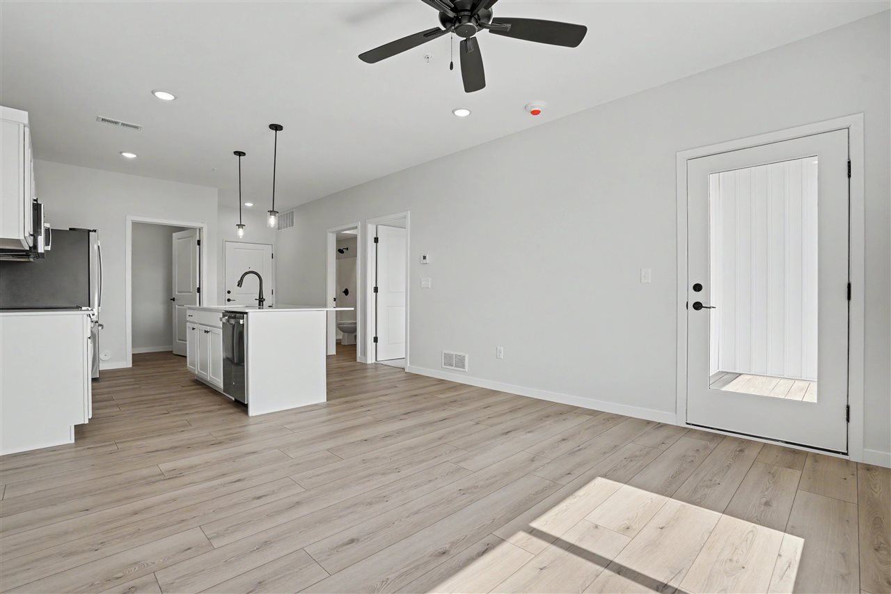 4428 Deer Creek Rd 207