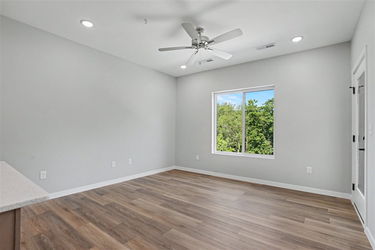 4428 Deer Creek Rd 204