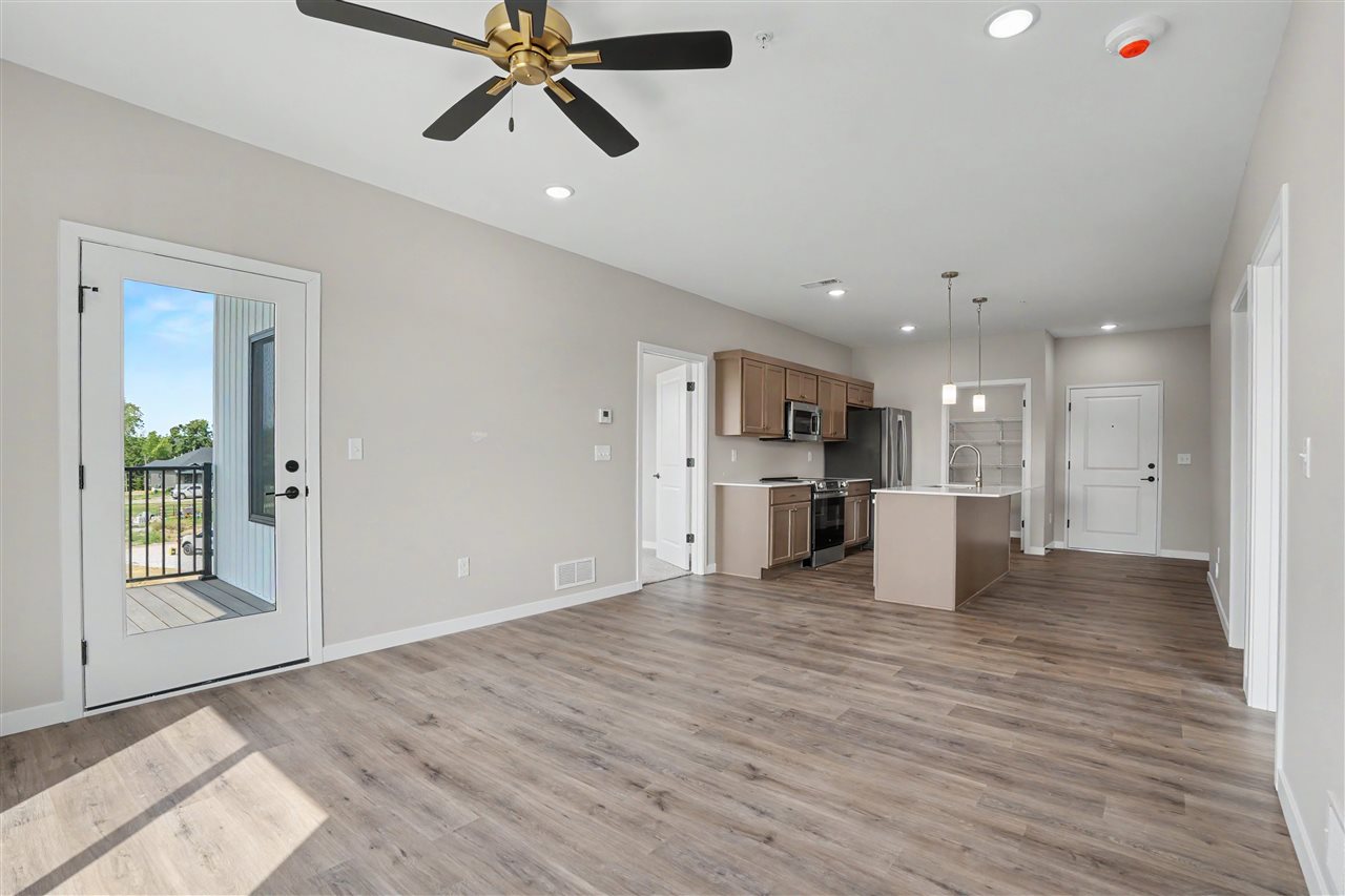 4428 Deer Creek Rd 201