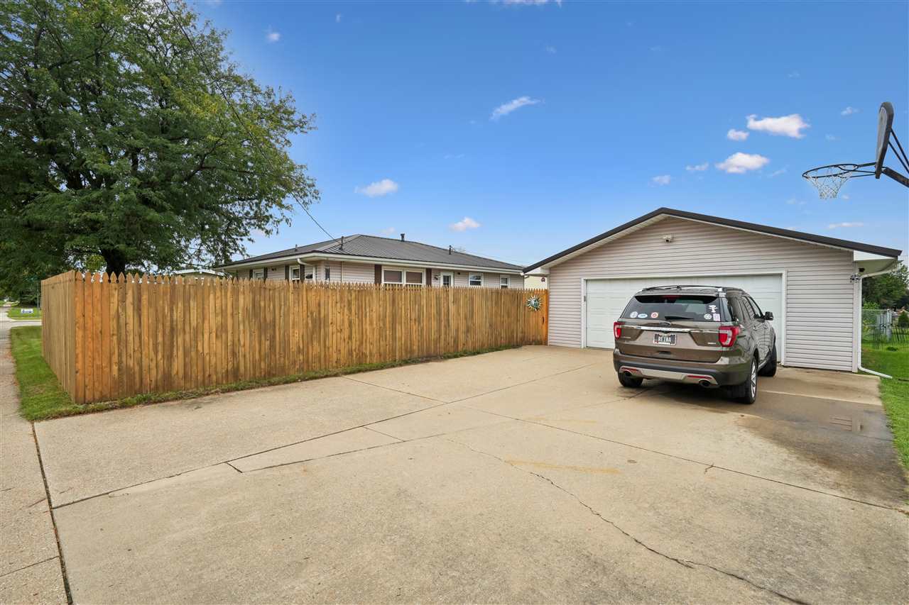 Property Photo 25