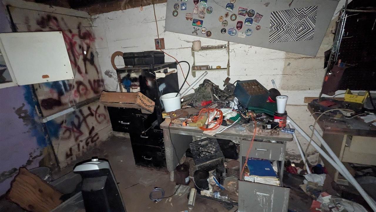 Property Photo 30