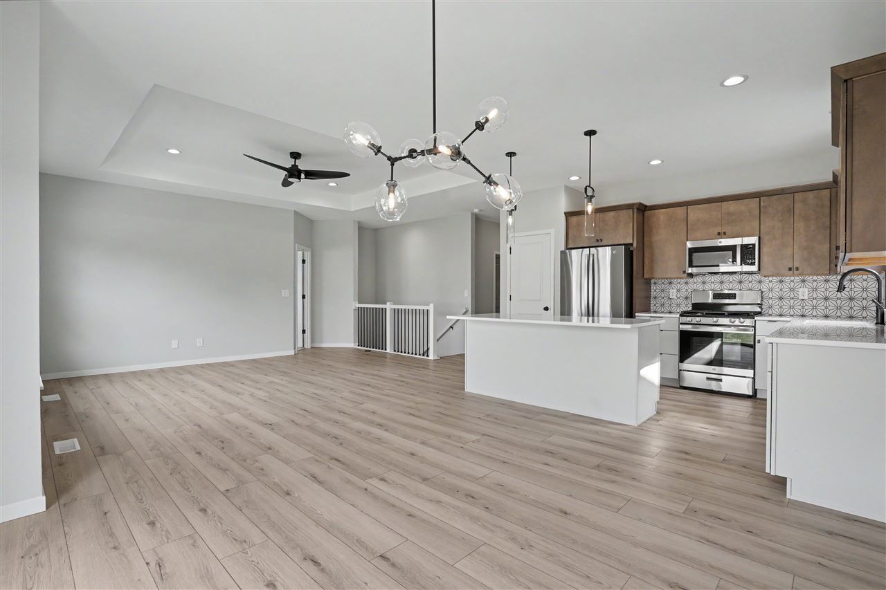 1280 Sand Prairie Dr.