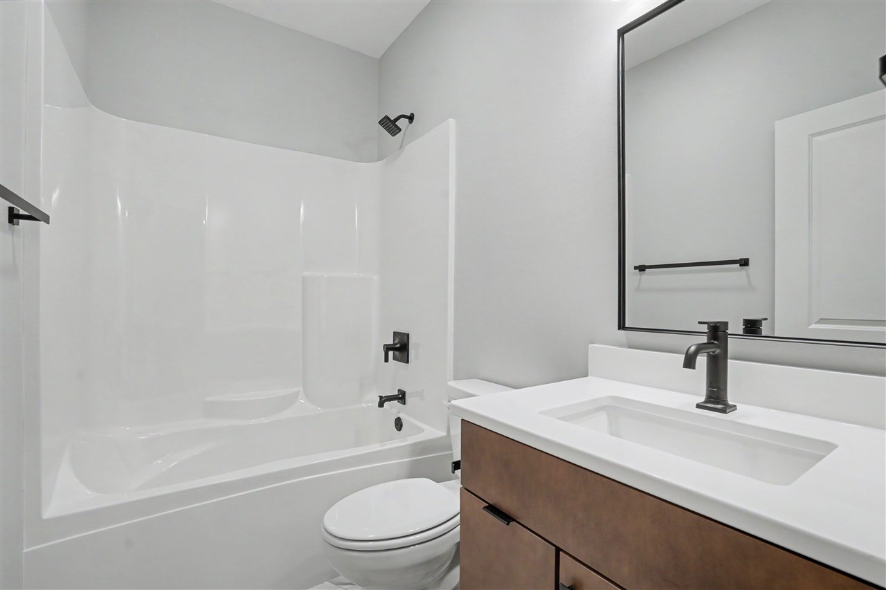1280 Sand Prairie Dr.