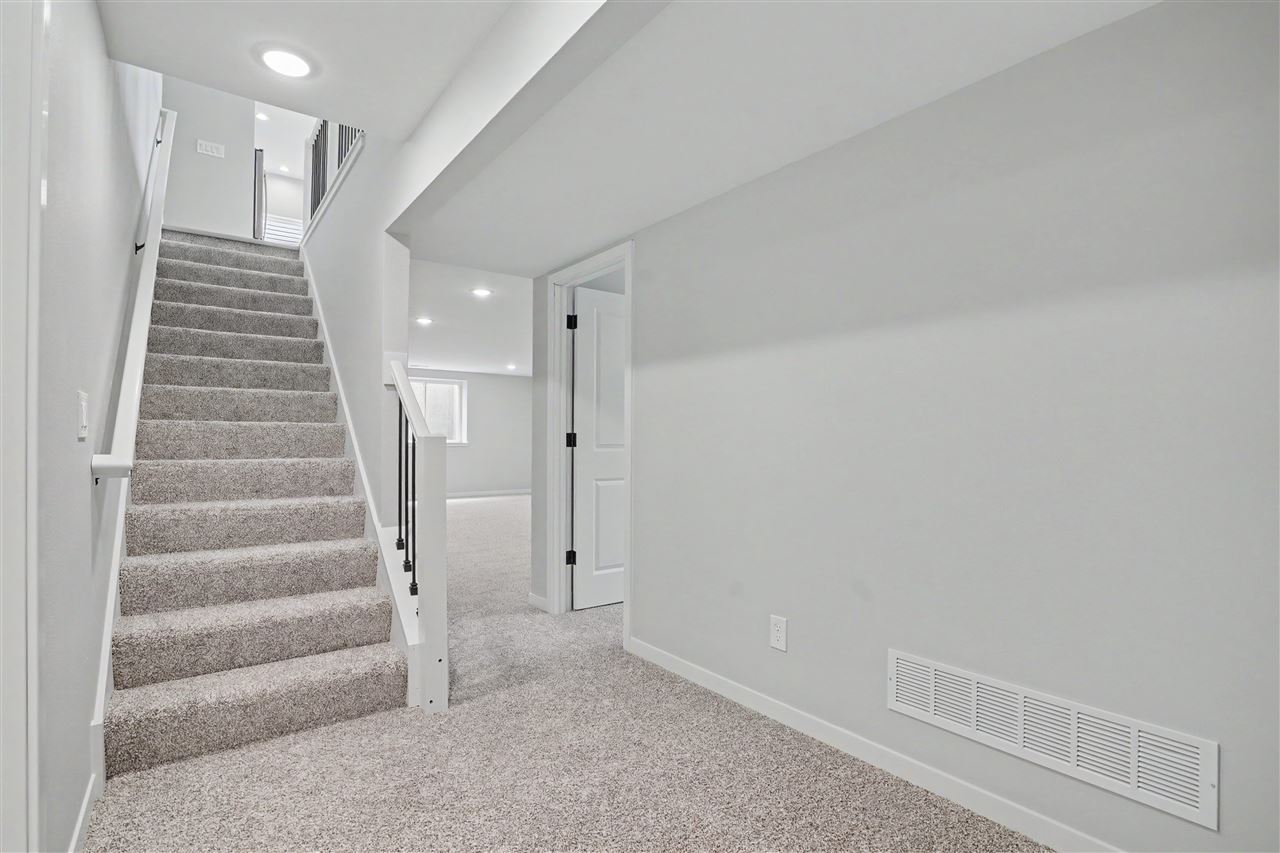 1280 Sand Prairie Dr.