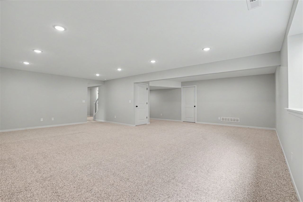 1280 Sand Prairie Dr.