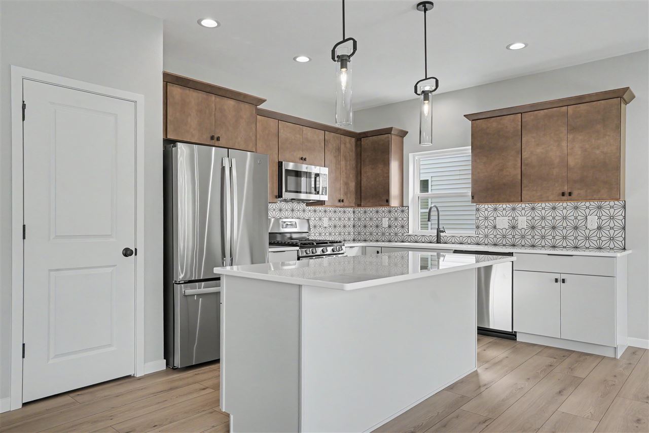 1280 Sand Prairie Dr.