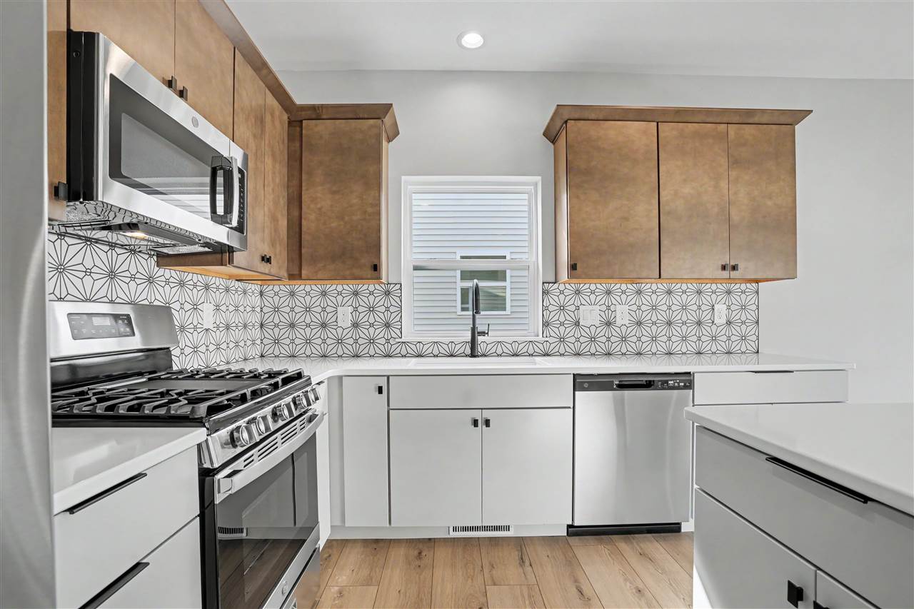 1280 Sand Prairie Dr.