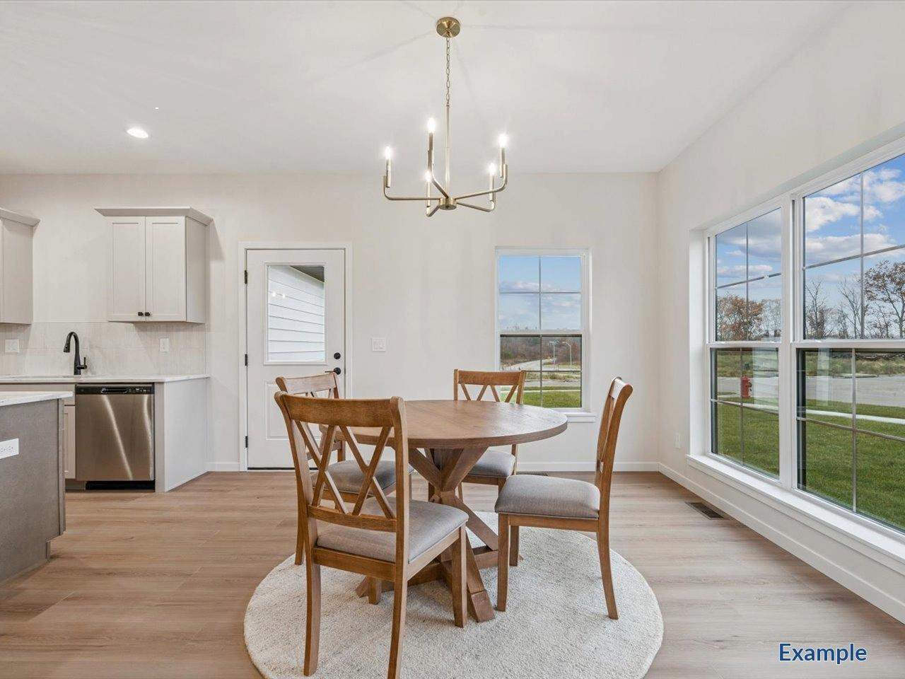 570 Maclan Circle