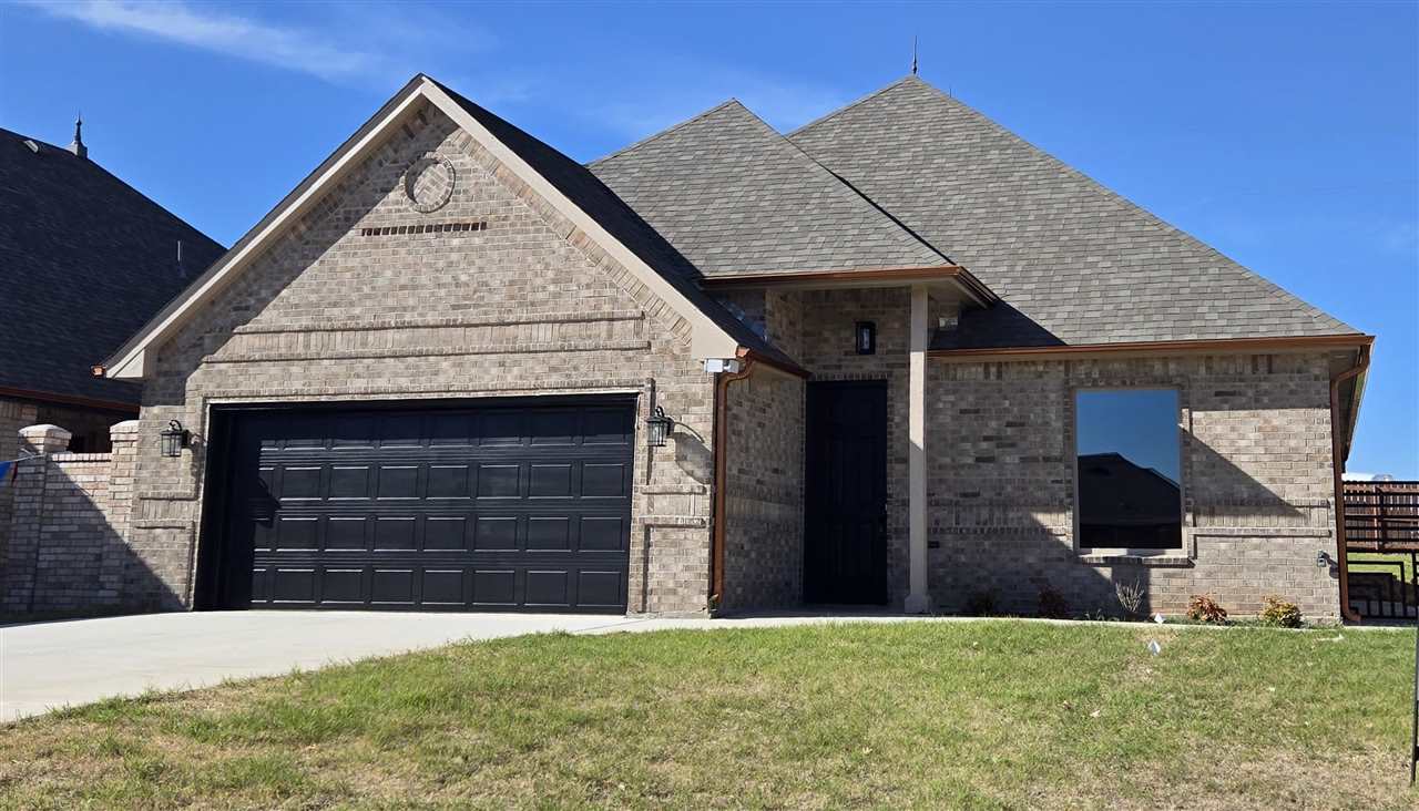 11 NE Summerwood Dr, Elgin, OK, 73538