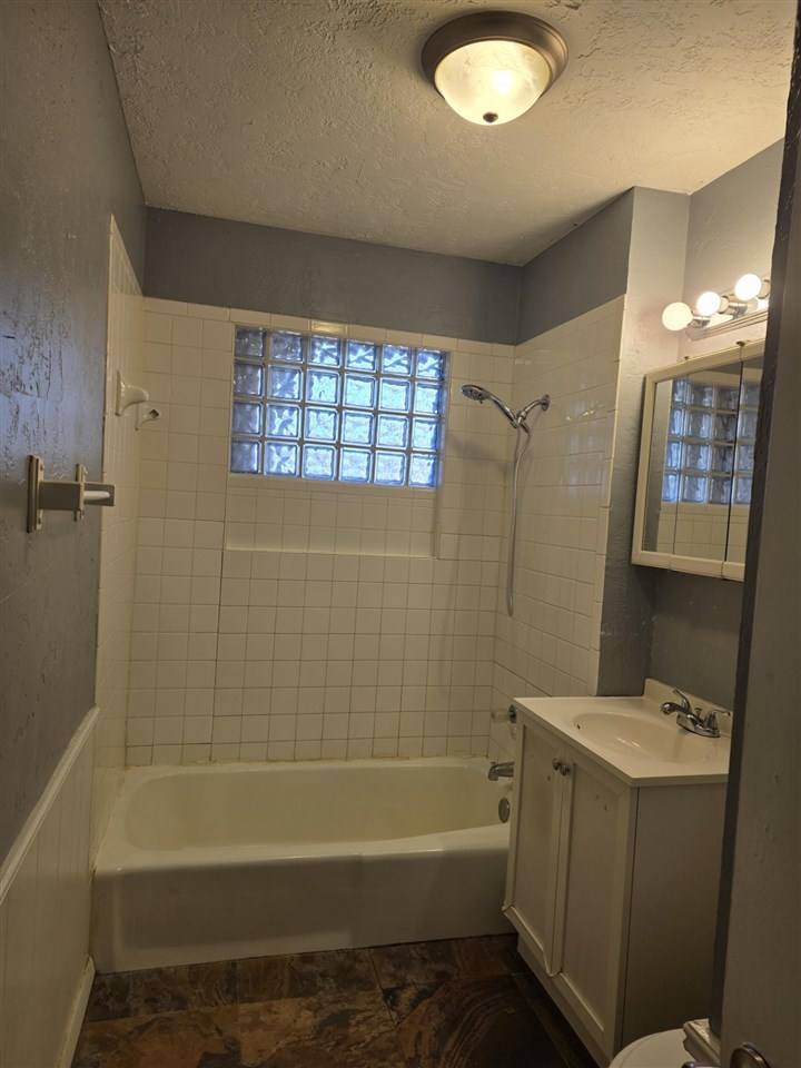 335 NW 62nd St, Lawton, OK, 73505-5603