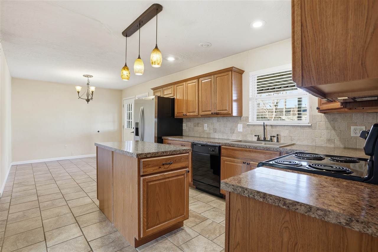 14 NW 56th St, Lawton, OK, 73505