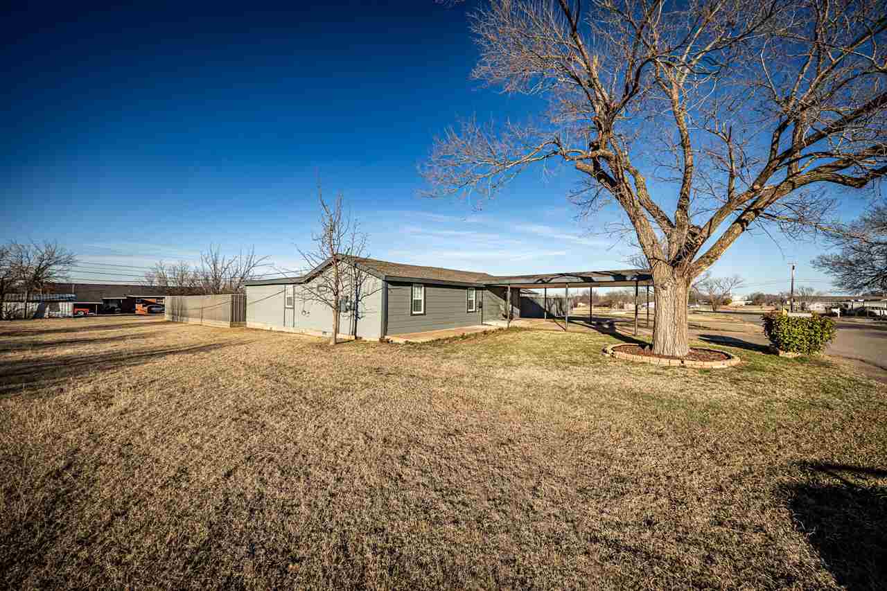 205 NW Cherry Ave, Cache, OK, 73527
