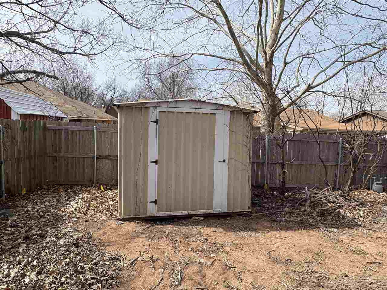 2304 NW Nottingham Dr, Lawton, OK, 73505-3106