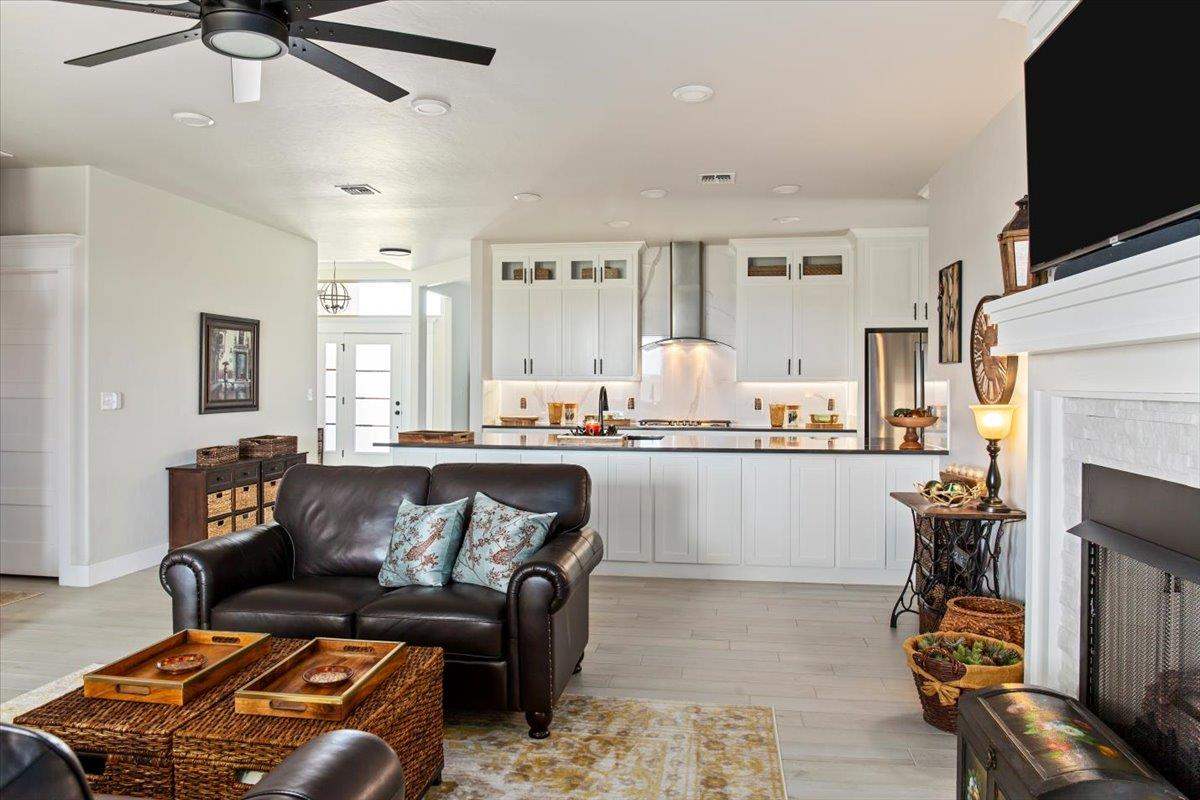 6510 SW Whispering Oak, Lawton, OK, 73505