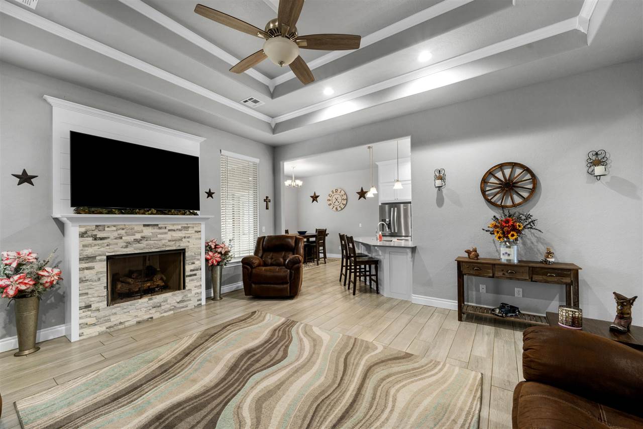 13111 Bentley Dr, Elgin, OK, 73538