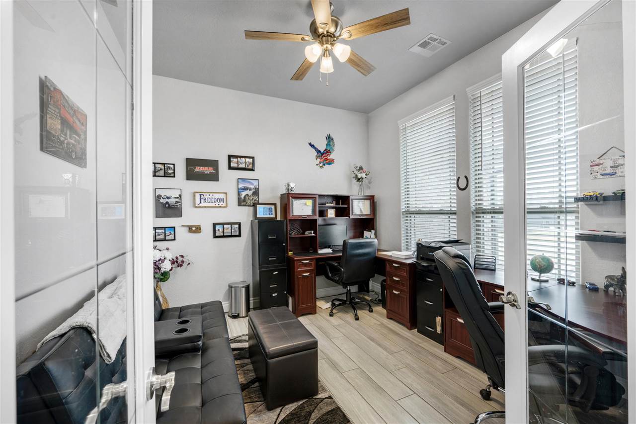 13111 Bentley Dr, Elgin, OK, 73538