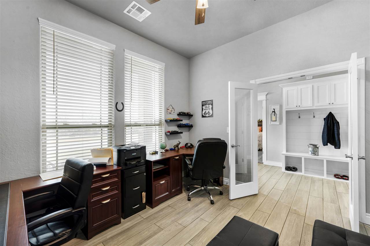 13111 Bentley Dr, Elgin, OK, 73538