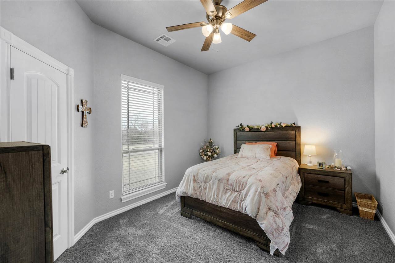 13111 Bentley Dr, Elgin, OK, 73538