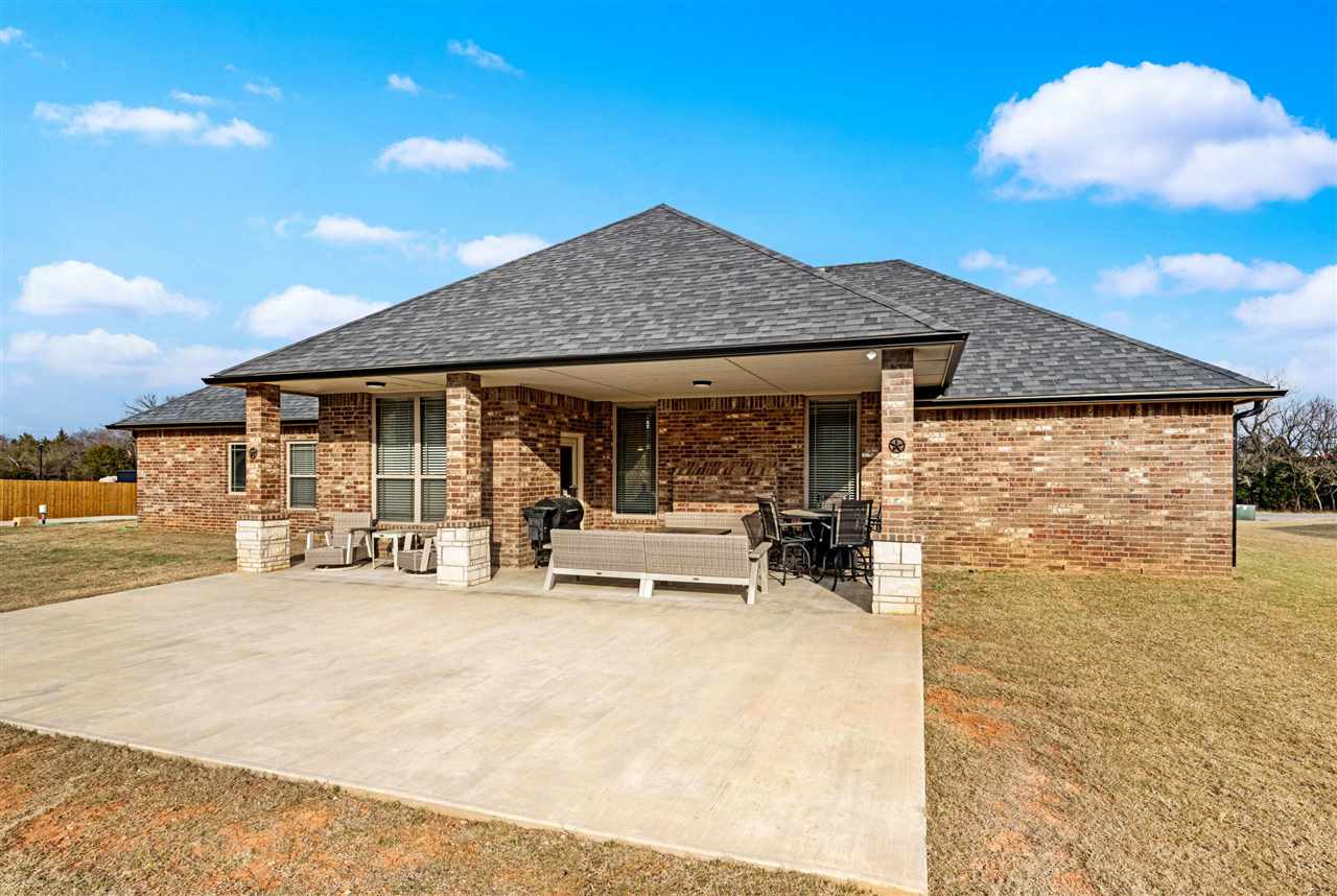 13111 Bentley Dr, Elgin, OK, 73538