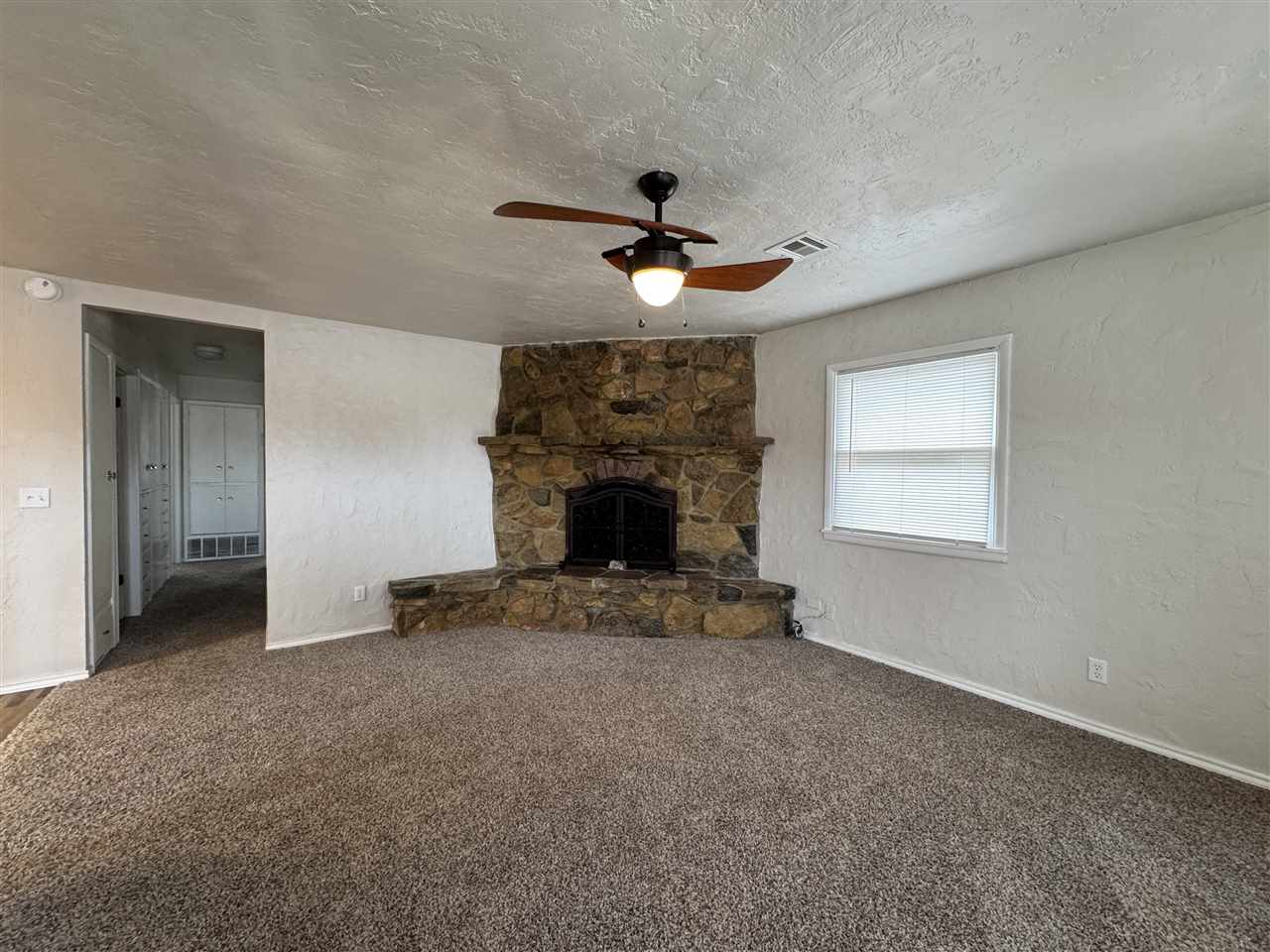 206 C Ave, Cache, OK, 73527
