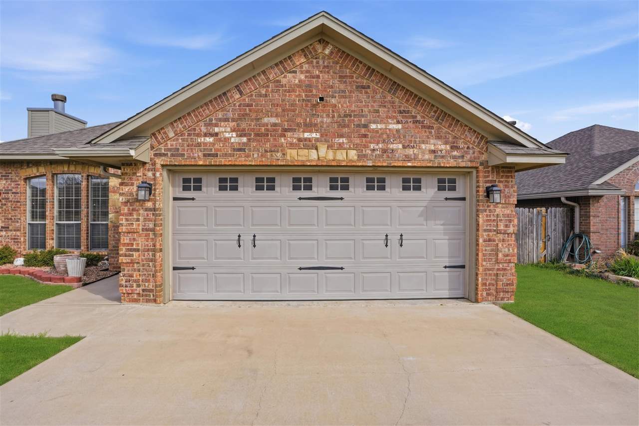 205 NW Cherry Ave, Cache, OK, 73527