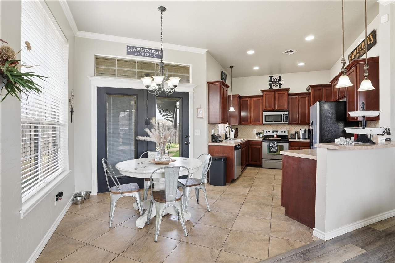 205 NW Cherry Ave, Cache, OK, 73527