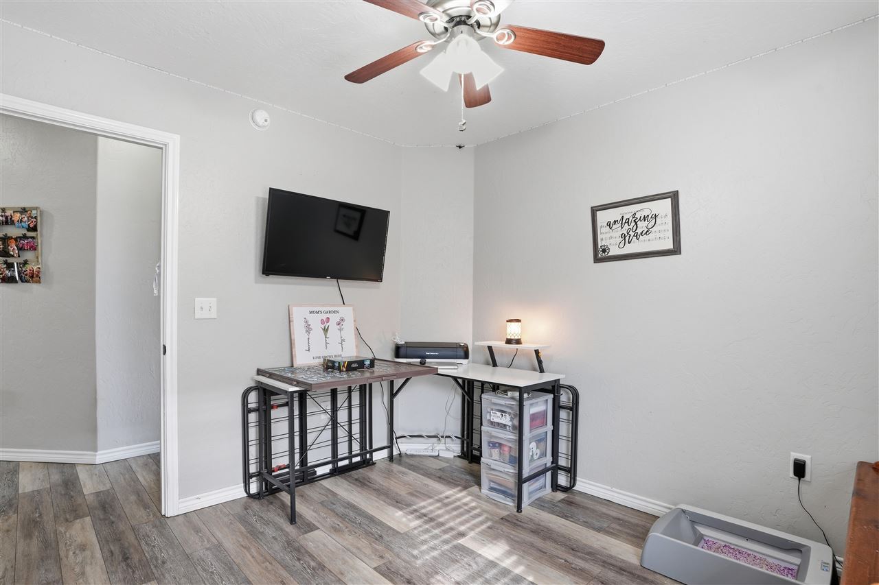 205 NW Cherry Ave, Cache, OK, 73527