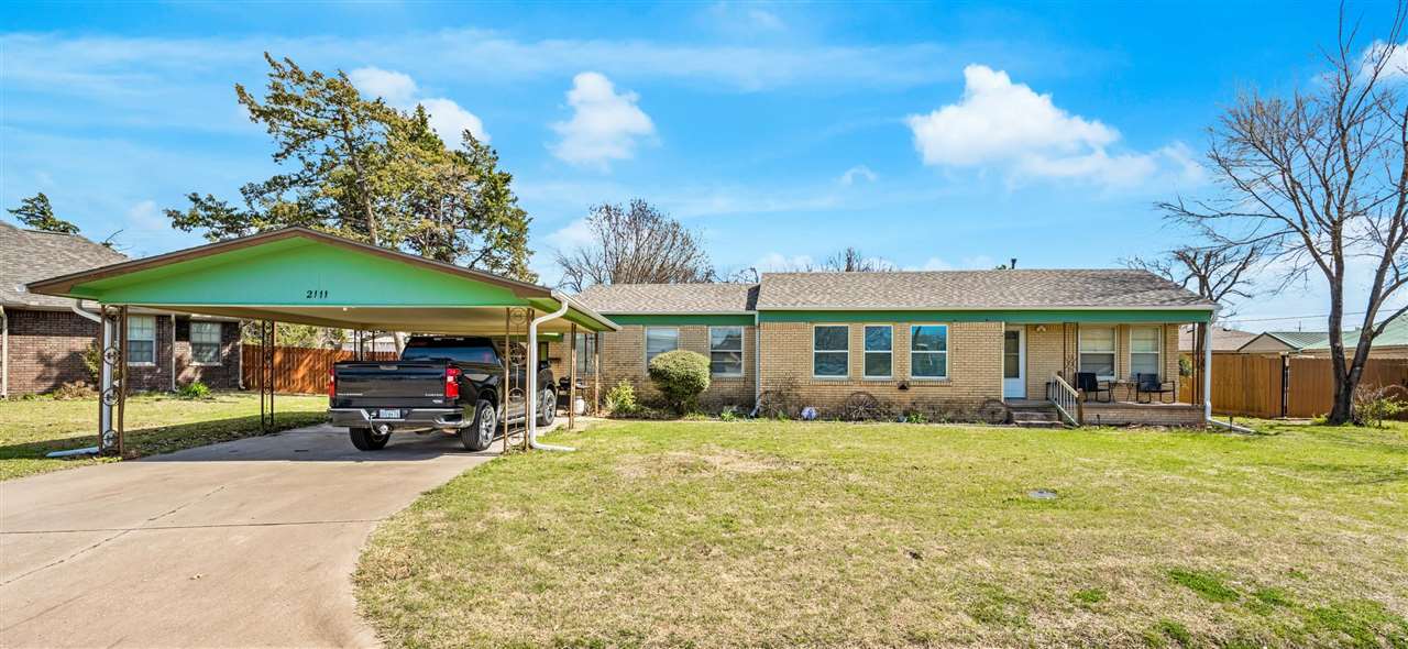 2304 NW Nottingham Dr, Lawton, OK, 73505-3106